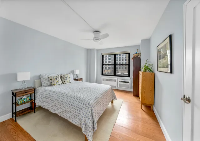 205-w-end-ave-6d-new-york-city-ny-10023/hzid_658705e2