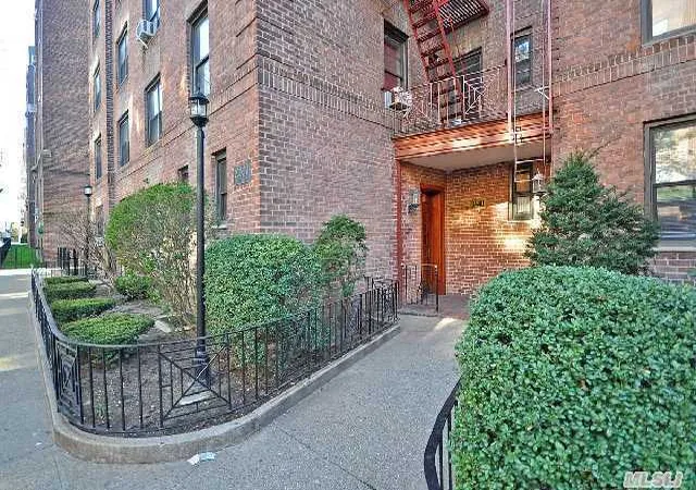 34-40-78th-street-2-b-jackson-heights-ny-11372/hzid_60805d25