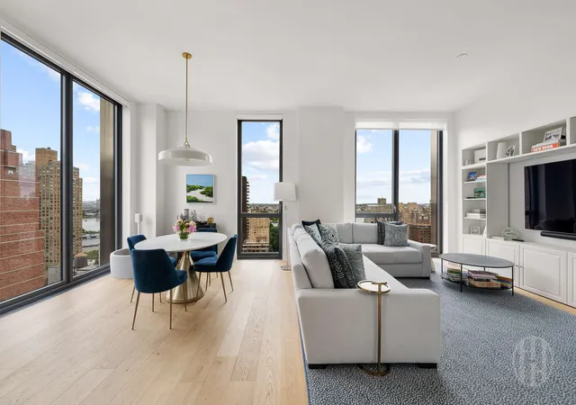 360-e-89th-street-22a-new-york-city-ny-10128/hzid_1beb7969