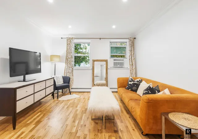 319-e-105th-street-2-d-new-york-ny-10029/hzid_3fb502b2