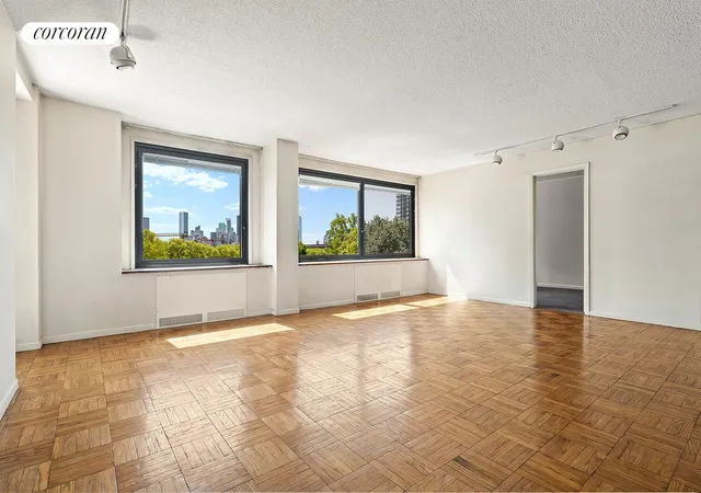 531-main-st-503-new-york-city-ny-10044/hzid_d927c310