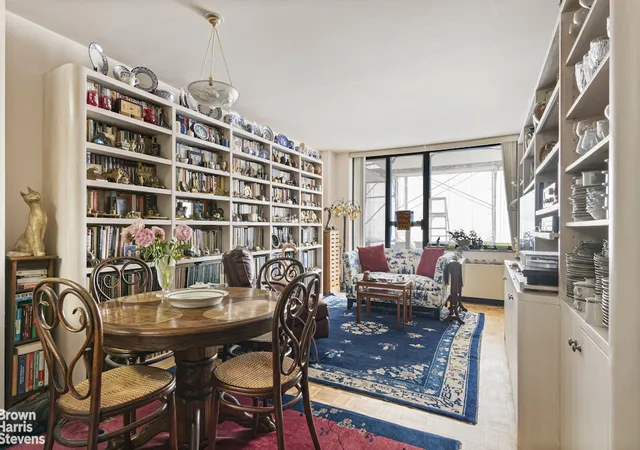 171-e-84th-street-6h-new-york-ny-10028/hzid_83e9f190