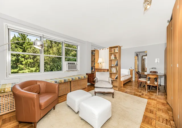 3935-blackstone-ave-4k-new-york-city-ny-10471/hzid_802adf3c