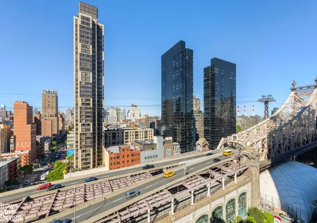 400-e-59th-st-16e-new-york-city-ny-10022/hzid_9715e1b3