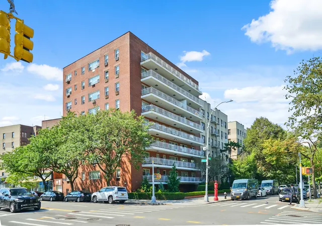 1608-ocean-pkwy-8b-new-york-city-ny-11223/hzid_4a870679