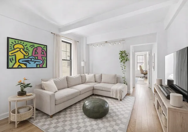141-e-3rd-street-4b-new-york-ny-10009/hzid_0c588f51