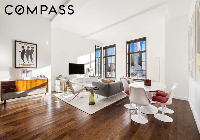 425-w-50th-street-10e-new-york-ny-10019/hzid_4f52d744