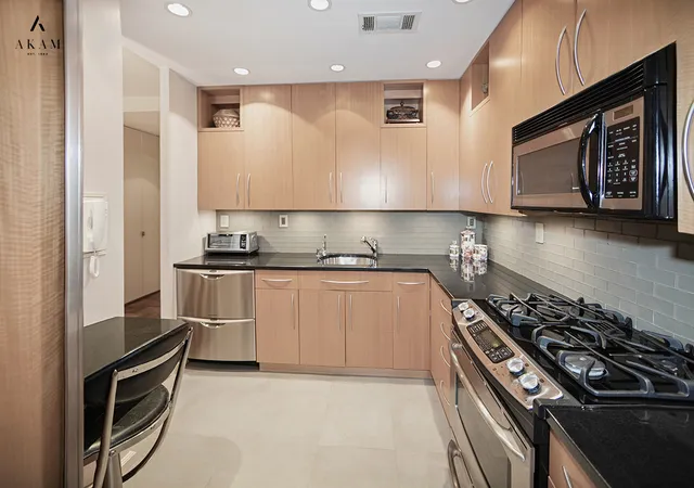 300-e-74th-street-2e-new-york-ny-10021/hzid_e31c8900