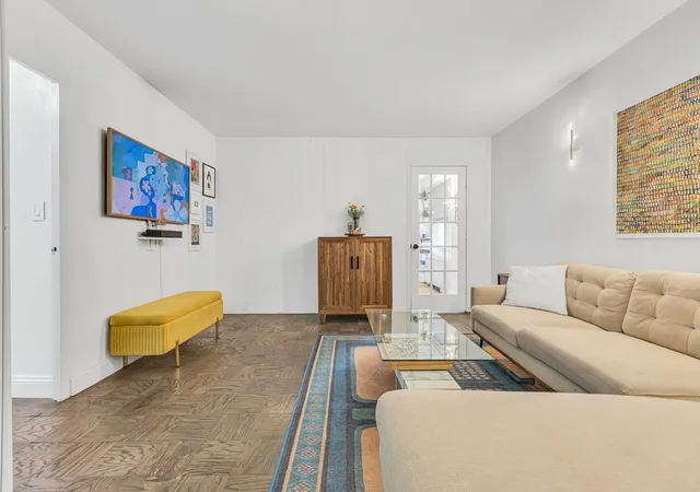 305-e-24th-st-15-l-new-york-city-ny-10010/hzid_7dfdc0d4