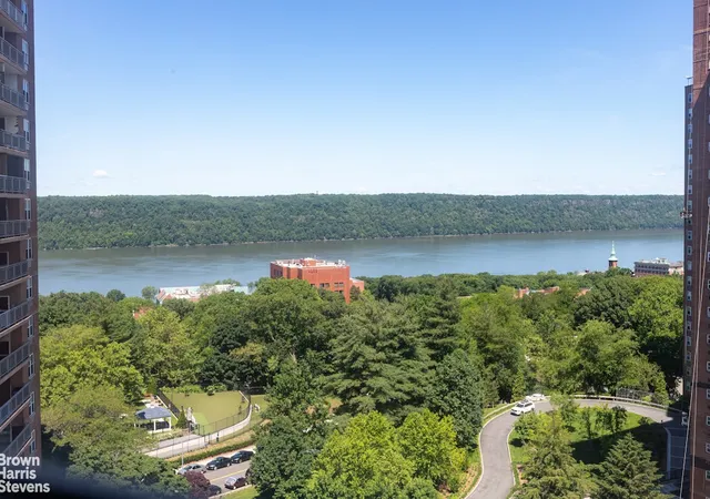 5800-arlington-ave-15b-new-york-city-ny-10471/hzid_b213db38
