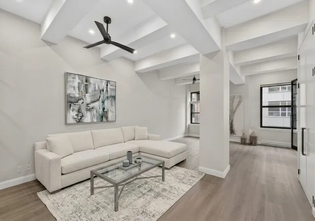 529-w-42nd-street-4f-new-york-ny-10036/hzid_70489083
