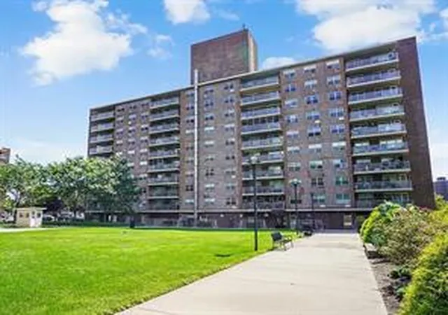 400-cozine-ave-5f-new-york-city-ny-11207/hzid_d0fe2582