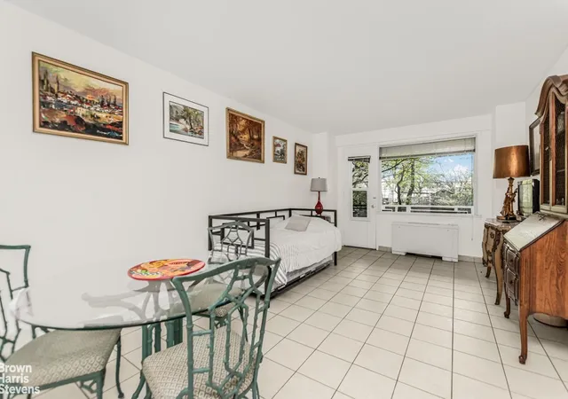 3777-independence-ave-2k-new-york-city-ny-10463/hzid_b6141bb1