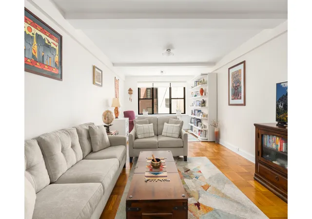 235-e-73rd-st-2h-new-york-city-ny-10021/hzid_cc32cc96