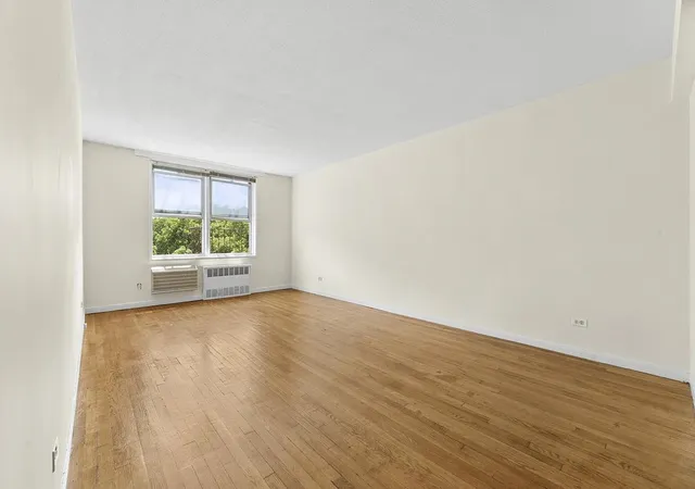 46-01-39th-ave-503-new-york-city-ny-11104/hzid_21f8fa39