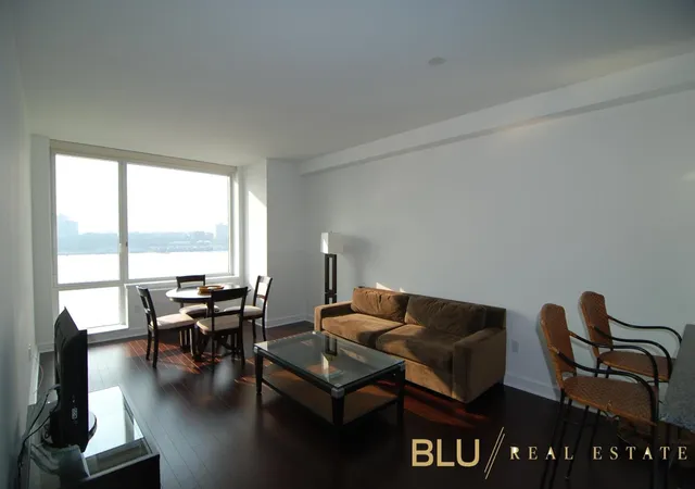 100-riverside-blvd-16e-new-york-city-ny-10069/hzid_3ac662d7