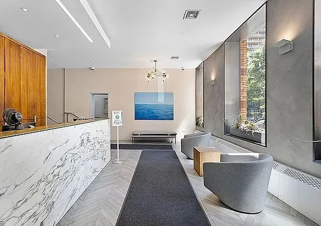 250-mercer-st-b-801-new-york-ny-10012/hzid_c2dd8b72