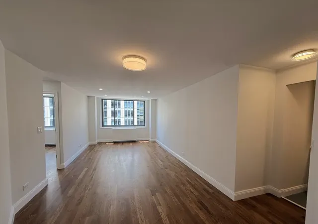 2025-broadway-16b-new-york-ny-10023/hzid_c8f79868