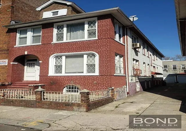 135-e-92nd-st-2-family-new-york-city-ny-11212/hzid_78947c8d