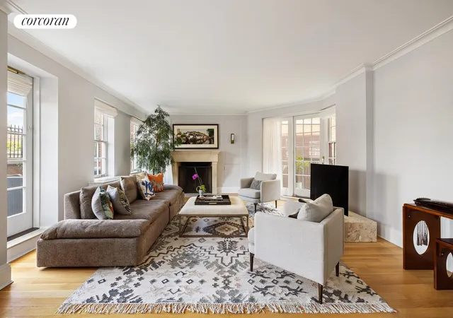 52-e-72nd-street-pha-new-york-city-ny-10021/hzid_a295e930