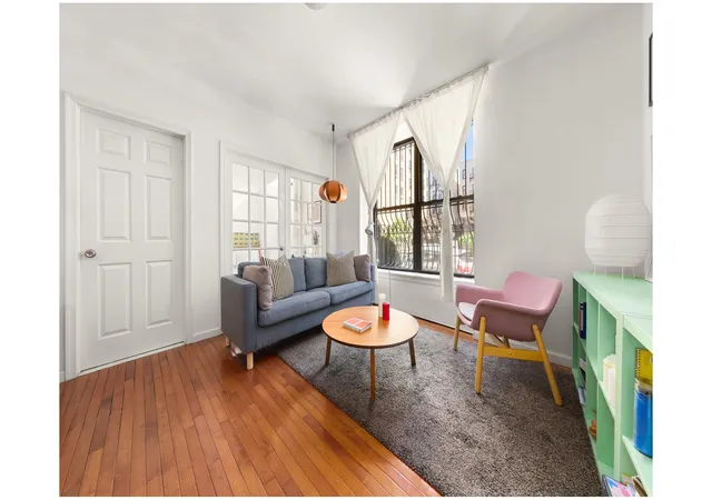 220-w-111th-st-1d-new-york-city-ny-10026/hzid_b8258abc
