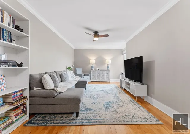 39-60-52nd-st-6d-new-york-city-ny-11377/hzid_04358d0d