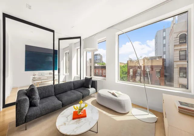 32-e-1st-street-5a-new-york-ny-10003/hzid_279015ec