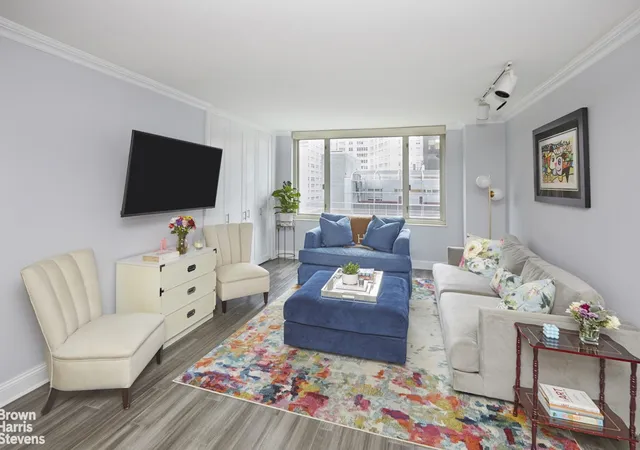 130-w-67th-street-9m-new-york-ny-10023/hzid_89bb3863