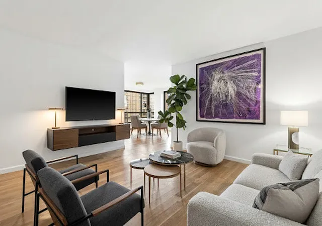 190-e-72nd-street-19b-new-york-city-ny-10021/hzid_86f9387b