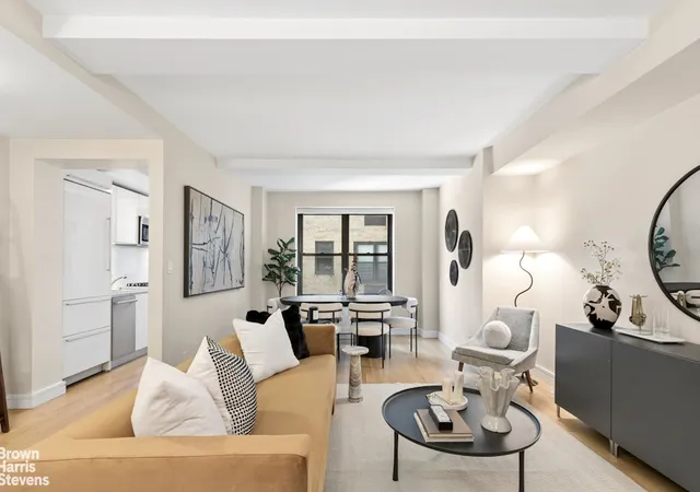 230-riverside-dr-4b-new-york-city-ny-10025/hzid_2bfb4436
