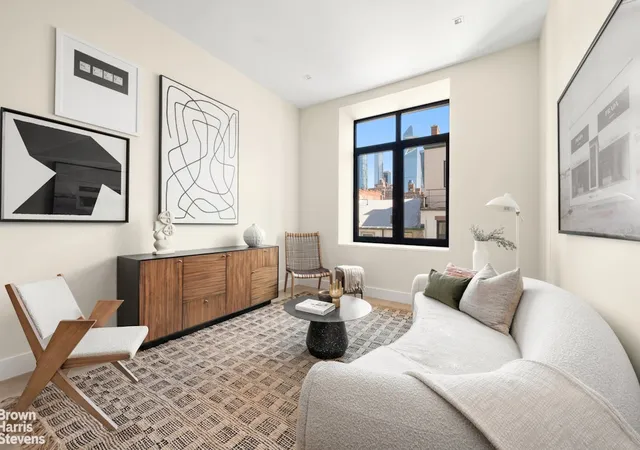435-w-19th-st-3c-new-york-city-ny-10011/hzid_8d950a3d
