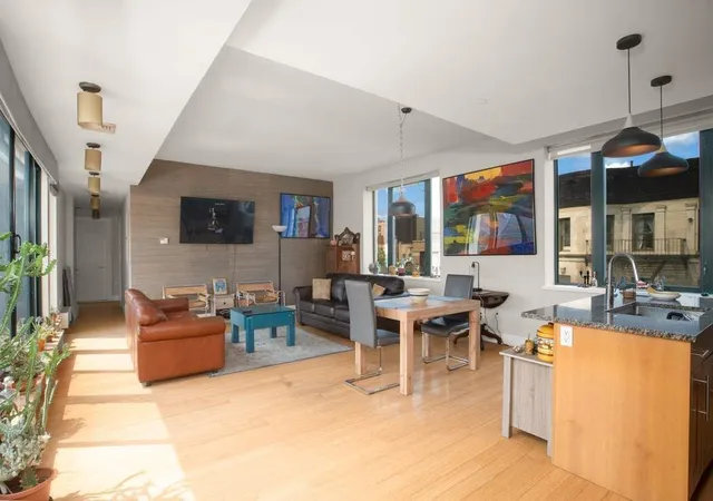 2056-fifth-ave-6d-new-york-city-ny-10035/hzid_3b24a836