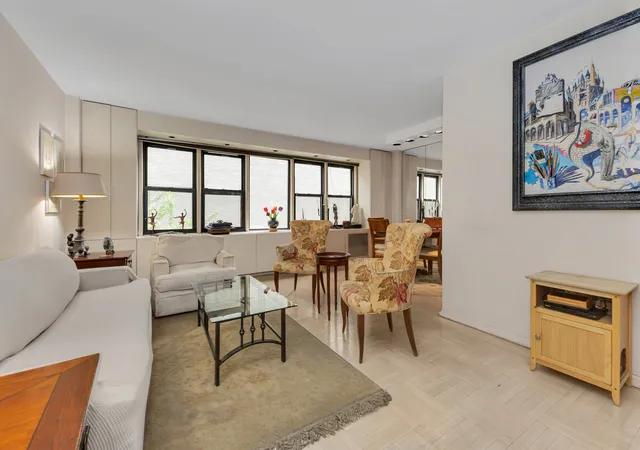 220-e-54th-street-5e-new-york-city-ny-10022/hzid_71b60b7a