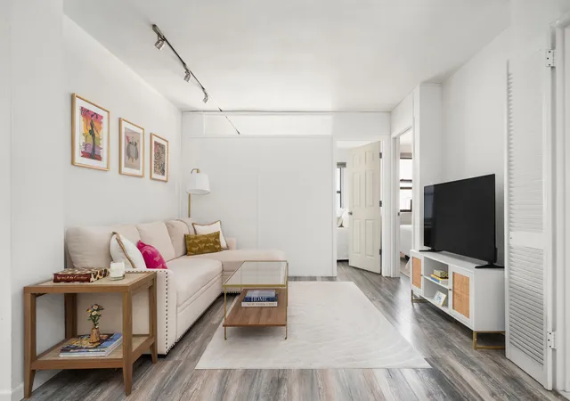 140-7th-ave-7e-new-york-city-ny-10011/hzid_fc7e1cba