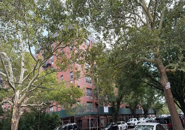 1199-e-53rd-st-156-new-york-city-ny-11234/hzid_5bb93eb0
