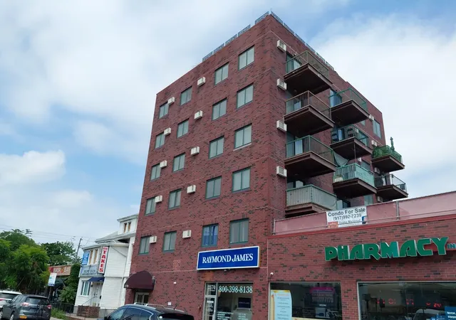2570-e-17th-st-5c-new-york-city-ny-11235/hzid_fa75df6e