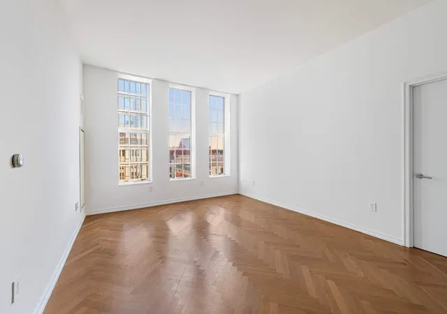 184-kent-ave-d607-new-york-city-ny-11249/hzid_97160997