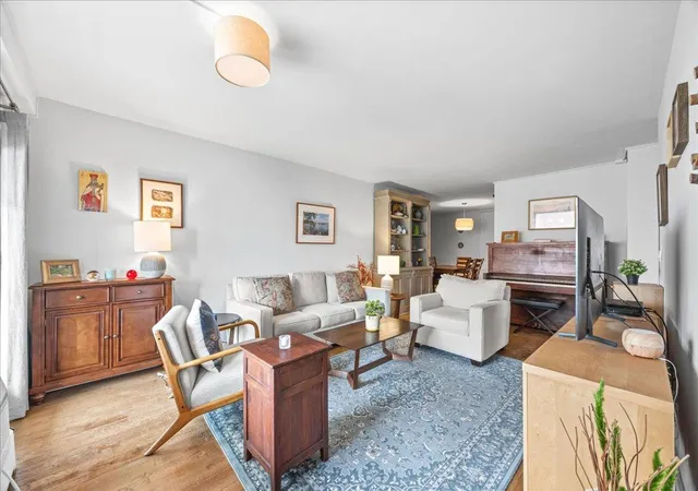 5700-arlington-ave-18v-new-york-city-ny-10471/hzid_8697ceeb