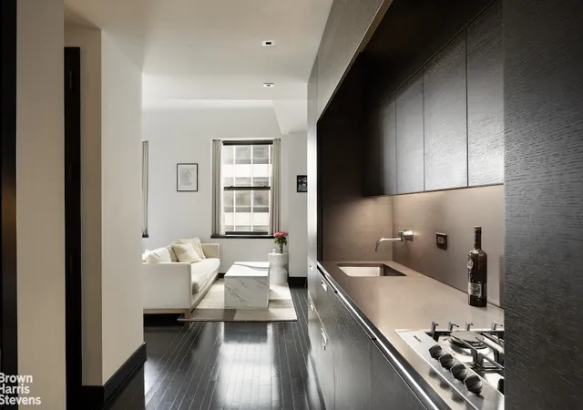 20-pine-st-2905-new-york-city-ny-10005/hzid_2fb9653b