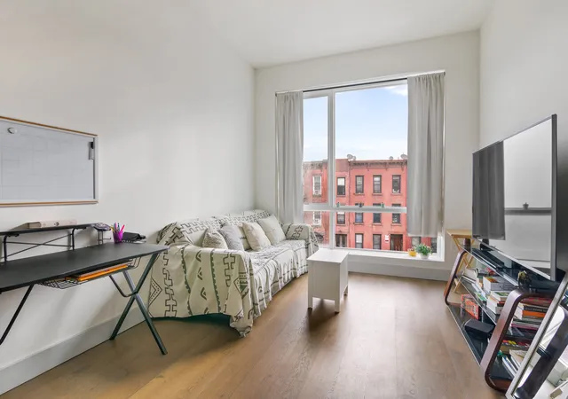 1325-herkimer-st-302-new-york-city-ny-11233/hzid_a2761d22