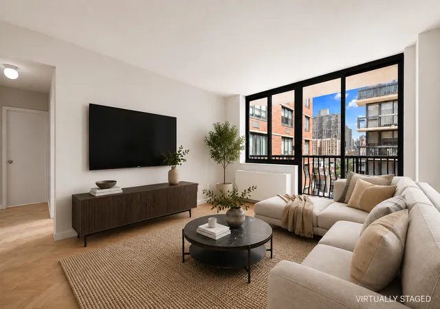 343-e-74th-street-11f-new-york-city-ny-10021/hzid_c878c677