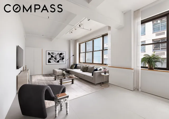 335-w-38th-st-4-new-york-city-ny-10018/hzid_5ccf16e0