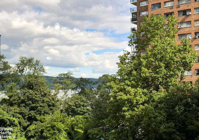 2621-palisade-ave-1g-new-york-city-ny-10463/hzid_bfac9f85