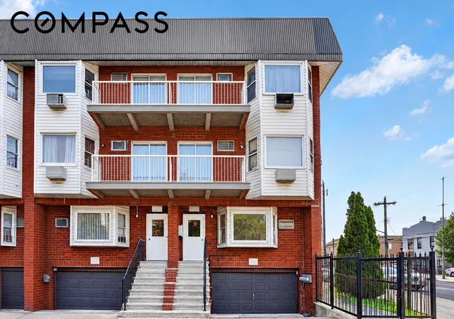 704-e-103rd-street-ths-brooklyn-ny-11236/hzid_3d18aa5f