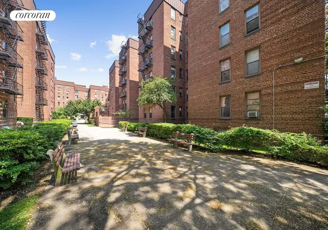 2190-brigham-st-1d-new-york-city-ny-11229/hzid_f478fbf9