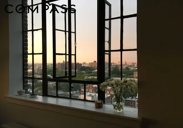 101-lafayette-ave-17h-new-york-city-ny-11217/hzid_b4bc0979