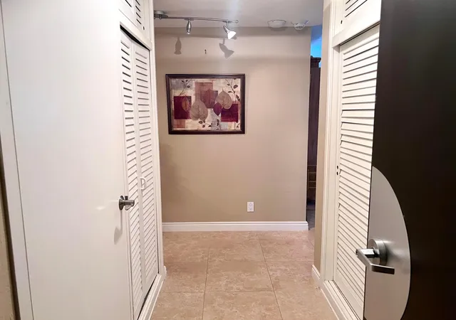 3300-ne-36th-st-518-fort-lauderdale-fl-33308/hzid_d1b4593f