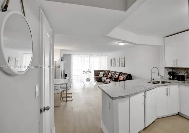 1770-ne-191st-st-716-1-miami-fl-33179/hzid_f9747b81