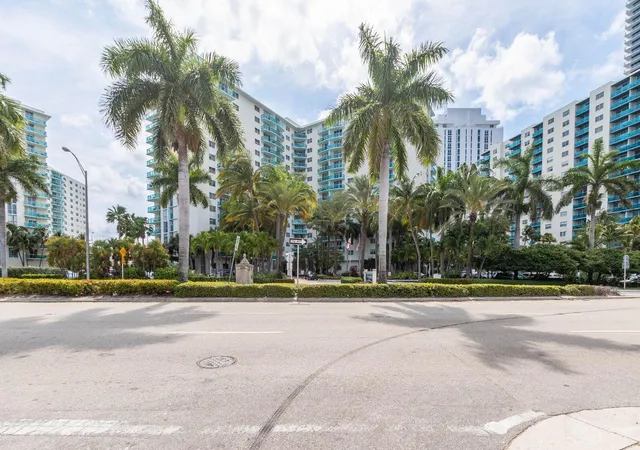 3901-s-ocean-dr-14c-hollywood-fl-33019/hzid_57ef4f11