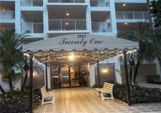 2661-s-course-dr-703-pompano-beach-fl-33069/hzid_1543bef0